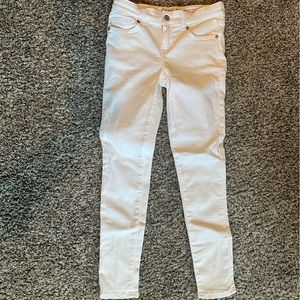 White jeans never worn